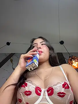 Snapshot of Gaby-Herrera chatting on October 2025 08:21:02 PM Gaby-Herrera online show from October 2025 08:21:02 PM