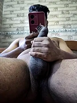 Snapshot of yournaughtysam chatting on December 2025 09:38:01 AM yournaughtysam online show from December 2025 09:38:01 AM