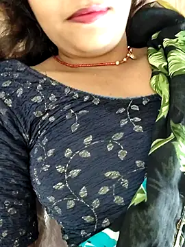 AnanyaKapoor89 online show from September 2025 06:15:01 AM