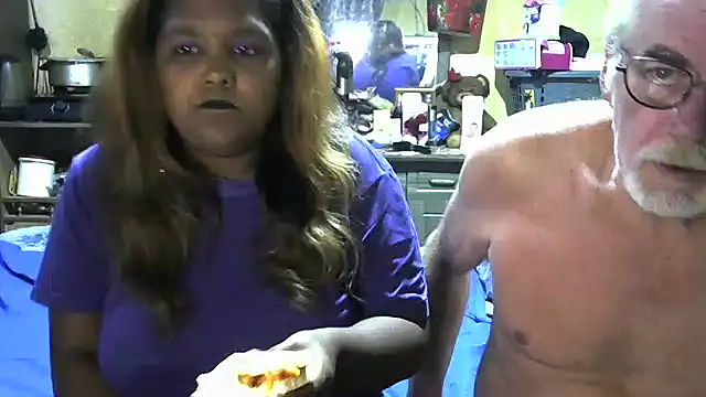 Snapshot of crazyloverstasmike chatting on October 2025 06:59:01 PM crazyloverstasmike online show from October 2025 06:59:01 PM