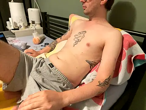 Snapshot of NoaTender chatting on September 2025 07:52:02 AM NoaTender online show from September 2025 07:52:02 AM