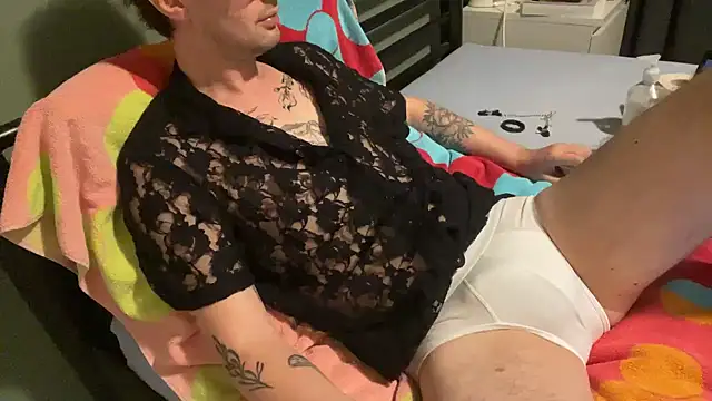 Snapshot of NoaTender chatting on October 2025 01:31:01 PM NoaTender online show from October 2025 01:31:01 PM