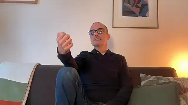 Snapshot of Milkywaymen chatting on November 2025 02:20:01 PM Milkywaymen online show from November 2025 02:20:01 PM