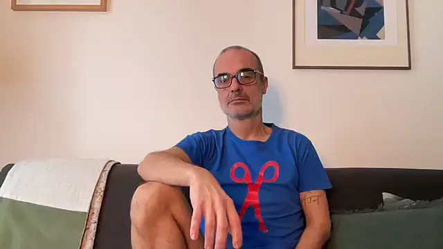 Snapshot of Milkywaymen chatting on December 2025 12:54:01 PM Milkywaymen online show from December 2025 12:54:01 PM