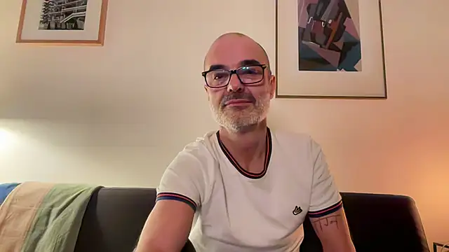 Snapshot of Milkywaymen chatting on January 2026 07:06:02 PM Milkywaymen online show from January 2026 07:06:02 PM