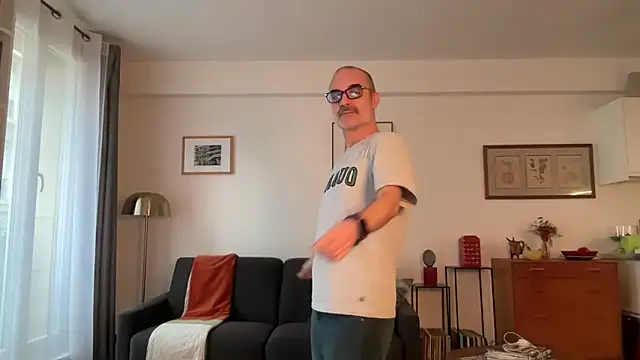 Snapshot of Milkywaymen chatting on February 2026 12:26:02 PM Milkywaymen online show from February 2026 12:26:02 PM