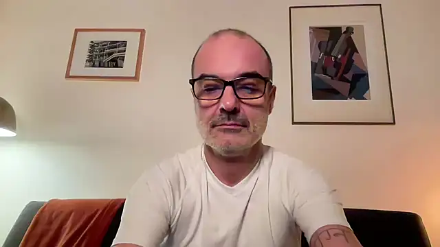 Snapshot of Milkywaymen chatting on February 2026 06:48:01 PM Milkywaymen online show from February 2026 06:48:01 PM