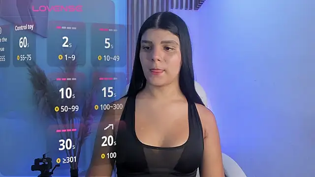 Snapshot of PauliinaBelle_ chatting on October 2025 01:12:01 PM PauliinaBelle online show from October 2025 01:12:01 PM