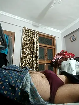 vardh033 online show from April 2026 04:44:02 PM