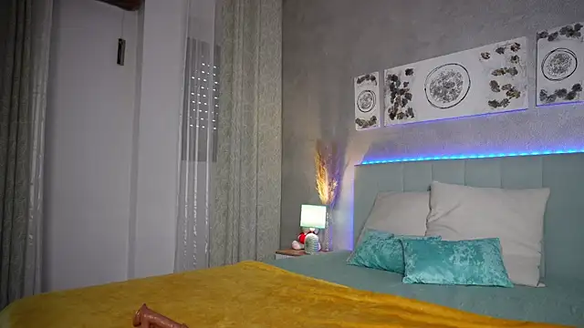 Snapshot of LibertyLust chatting on September 2025 06:40:01 AM LibertyLust online show from September 2025 06:40:01 AM