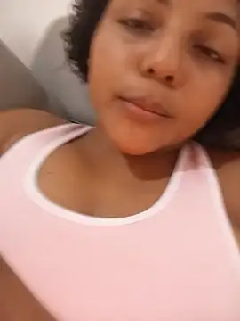 Snapshot of veronica_em1 chatting on June 2026 05:28:01 PM veronica em1 online show from June 2026 05:28:01 PM