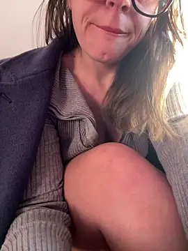 ladywithbigass online show from February 2025 12:50:02 PM