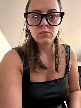 ladywithbigass online show from September 2025 04:45:02 AM