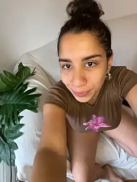 Snapshot of Souphicherry chatting on January 2026 09:40:02 PM Souphicherry online show from January 2026 09:40:02 PM