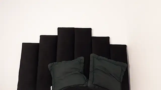 Snapshot of alexmark_ chatting on September 2025 07:36:02 PM alexmark online show from September 2025 07:36:02 PM