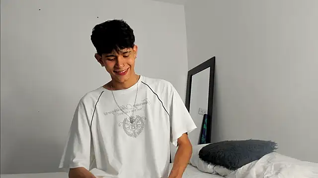 Snapshot of alexmark_ chatting on November 2025 03:16:02 AM alexmark online show from November 2025 03:16:02 AM