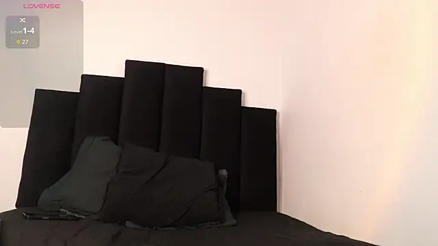 Snapshot of alexmark_ chatting on December 2025 07:31:02 PM alexmark online show from December 2025 07:31:02 PM