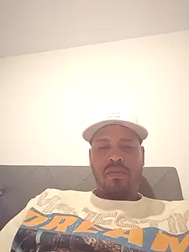 Snapshot of Danypeluche chatting on November 2025 05:10:02 AM Danypeluche online show from November 2025 05:10:02 AM