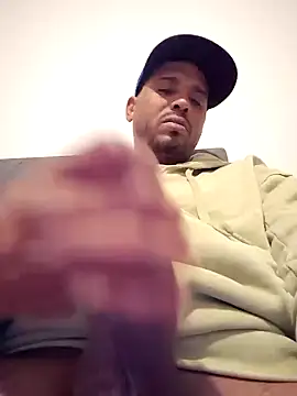 Snapshot of Danypeluche chatting on November 2025 08:08:01 PM Danypeluche online show from November 2025 08:08:01 PM