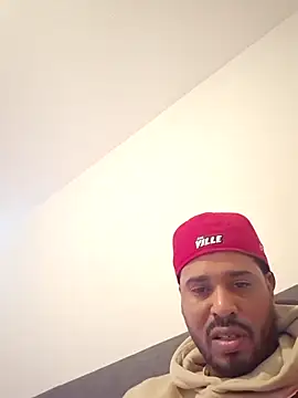 Snapshot of Danypeluche chatting on November 2025 02:53:02 PM Danypeluche online show from November 2025 02:53:02 PM