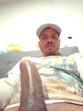 Snapshot of Danypeluche chatting on February 2026 12:06:01 PM Danypeluche online show from February 2026 12:06:01 PM