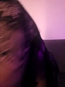 Swiss Lady online show from November 2025 06:42:02 PM