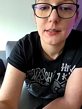 Swiss Lady online show from December 2025 09:27:01 AM