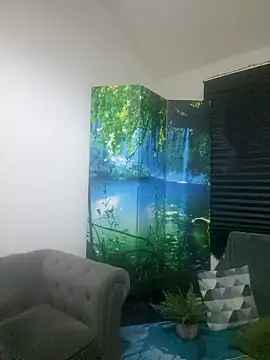 Snapshot of welcome-to-the-jungle chatting on October 2025 04:04:02 AM welcome-to-the-jungle online show from October 2025 04:04:02 AM