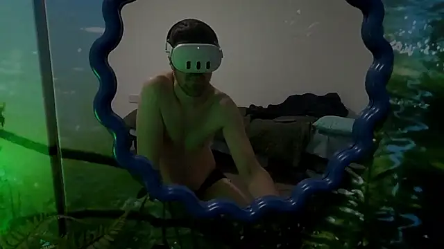 Snapshot of welcome-to-the-jungle chatting on February 2026 10:38:01 PM welcome-to-the-jungle online show from February 2026 10:38:01 PM