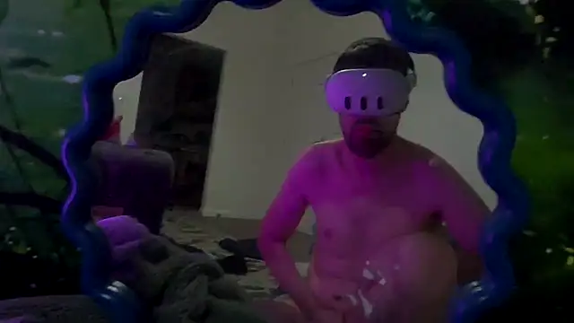 Snapshot of welcome-to-the-jungle chatting on February 2026 09:56:02 PM welcome-to-the-jungle online show from February 2026 09:56:02 PM