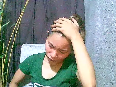 Snapshot of Sweeetgurll chatting on May 2026 02:01:02 PM Sweeetgurll online show from May 2026 02:01:02 PM