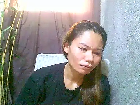 Snapshot of Sweeetgurll chatting on May 2026 01:47:01 AM Sweeetgurll online show from May 2026 01:47:01 AM