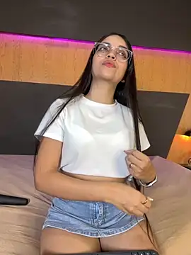 Alexia  cox online show from October 2025 02:54:02 AM