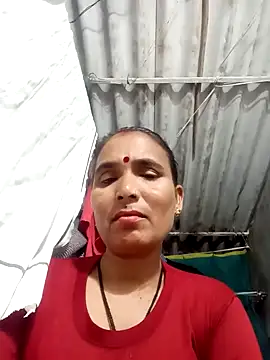 Snapshot of Monika_thakurr chatting on September 2025 05:45:01 PM Monika thakurr online show from September 2025 05:45:01 PM