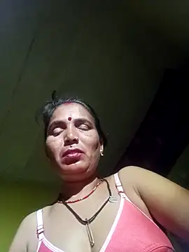 Snapshot of Monika_thakurr chatting on September 2025 10:25:02 PM Monika thakurr online show from September 2025 10:25:02 PM