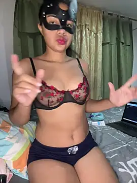 Snapshot of Kyra__Rose chatting on November 2025 03:49:02 AM Kyra Rose online show from November 2025 03:49:02 AM