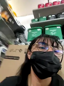 Snapshot of Kyra__Rose chatting on November 2025 02:50:01 PM Kyra Rose online show from November 2025 02:50:01 PM