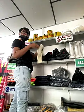 Snapshot of Kyra__Rose chatting on November 2025 03:48:02 PM Kyra Rose online show from November 2025 03:48:02 PM