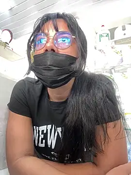 Snapshot of Kyra__Rose chatting on December 2025 03:51:02 PM Kyra Rose online show from December 2025 03:51:02 PM