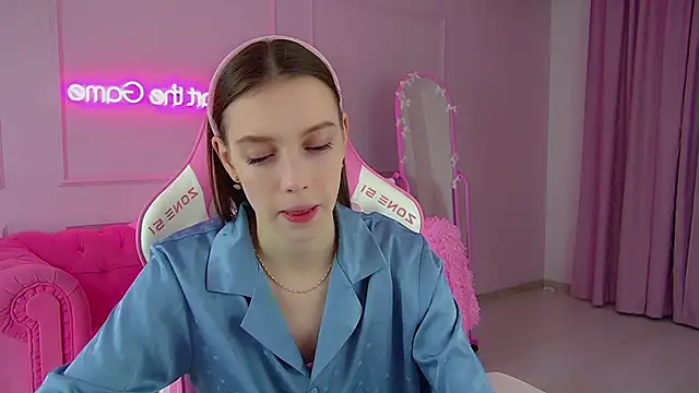 VeronicaVances online show from January 2026 06:09:01 PM