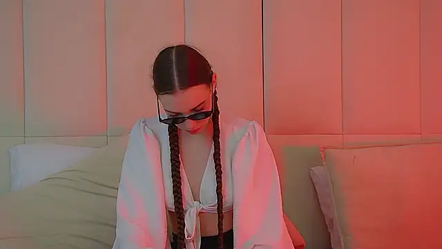 VeronicaVances online show from March 2026 06:39:02 AM