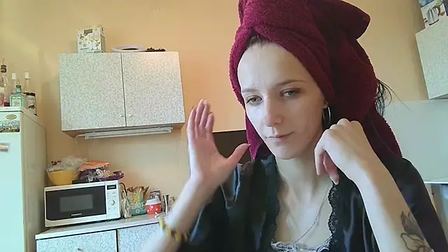 Lucy Divine online show from September 2025 09:53:01 AM