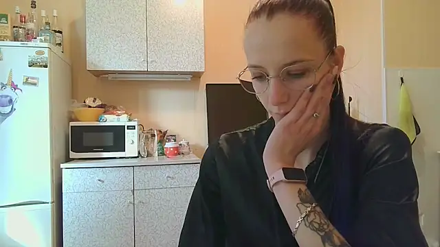 Lucy Divine online show from September 2025 10:48:02 AM