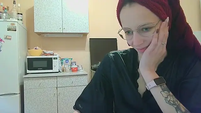 Lucy Divine online show from September 2025 11:22:02 AM