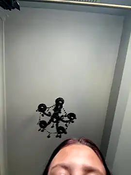 Victoriasteel online show from December 2025 12:47:02 PM