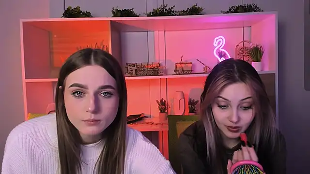 aria moo online show from October 2025 07:12:01 PM