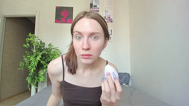 Snapshot of Kelly_Gerzikaa chatting on April 2026 05:35:01 AM Kelly Gerzikaa online show from April 2026 05:35:01 AM