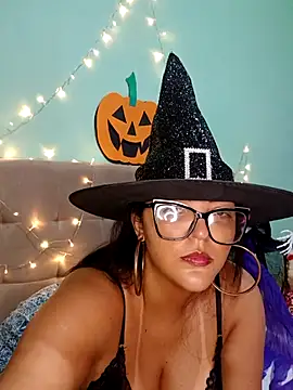 AuroraChest online show from October 2025 08:35:01 PM