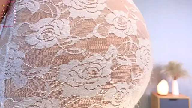 Snapshot of LollaStich chatting on September 2025 08:16:02 AM LollaStich online show from September 2025 08:16:02 AM