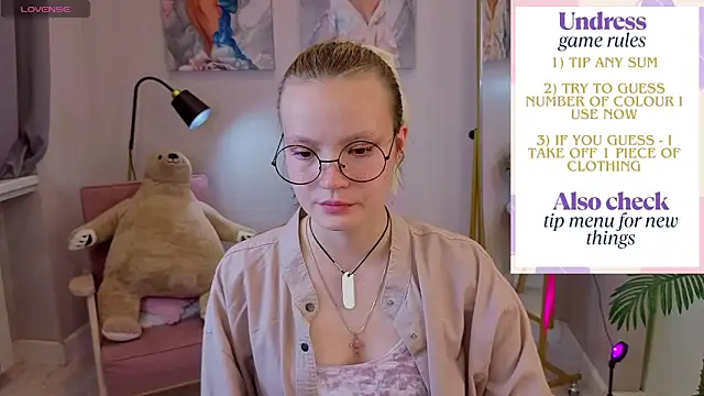 Ginger Emma online show from September 2025 01:44:02 PM